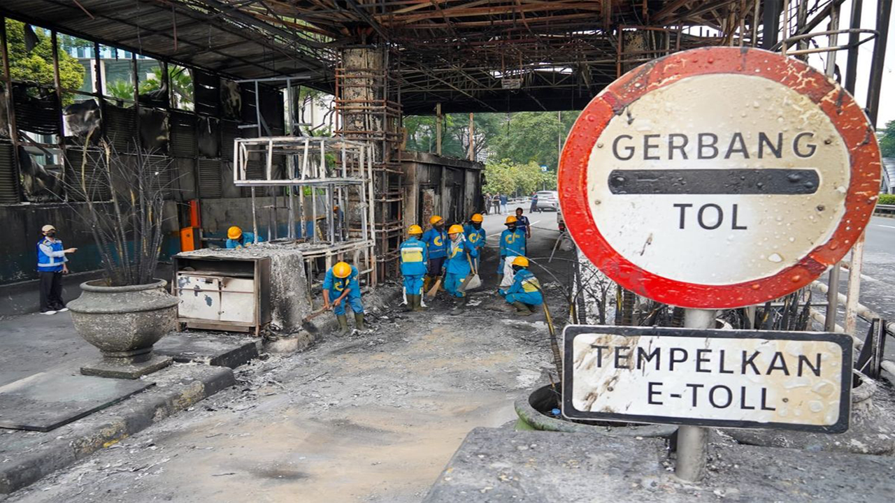 Gerbang Tol Dalam Kota Ditutup Pagi Ini