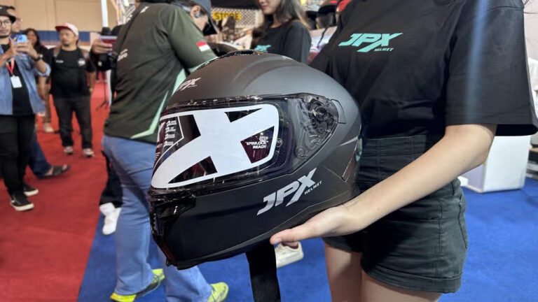Helm JPX Forces: Standar Eropa ECE 22.06 dengan Harga di Bawah Rp1 Juta