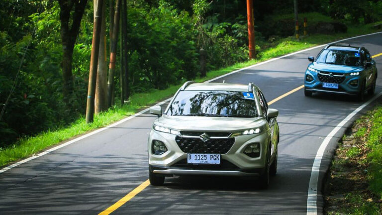 Suzuki Fronx Kukuh Jadi SUV 5 Penumpang Paling Laris Agustus 2025