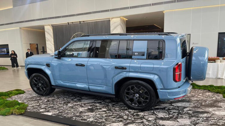 Denza B5 PHEV Mulai Menarik Perhatian, Respons Konsumen Disebut Cukup Positif